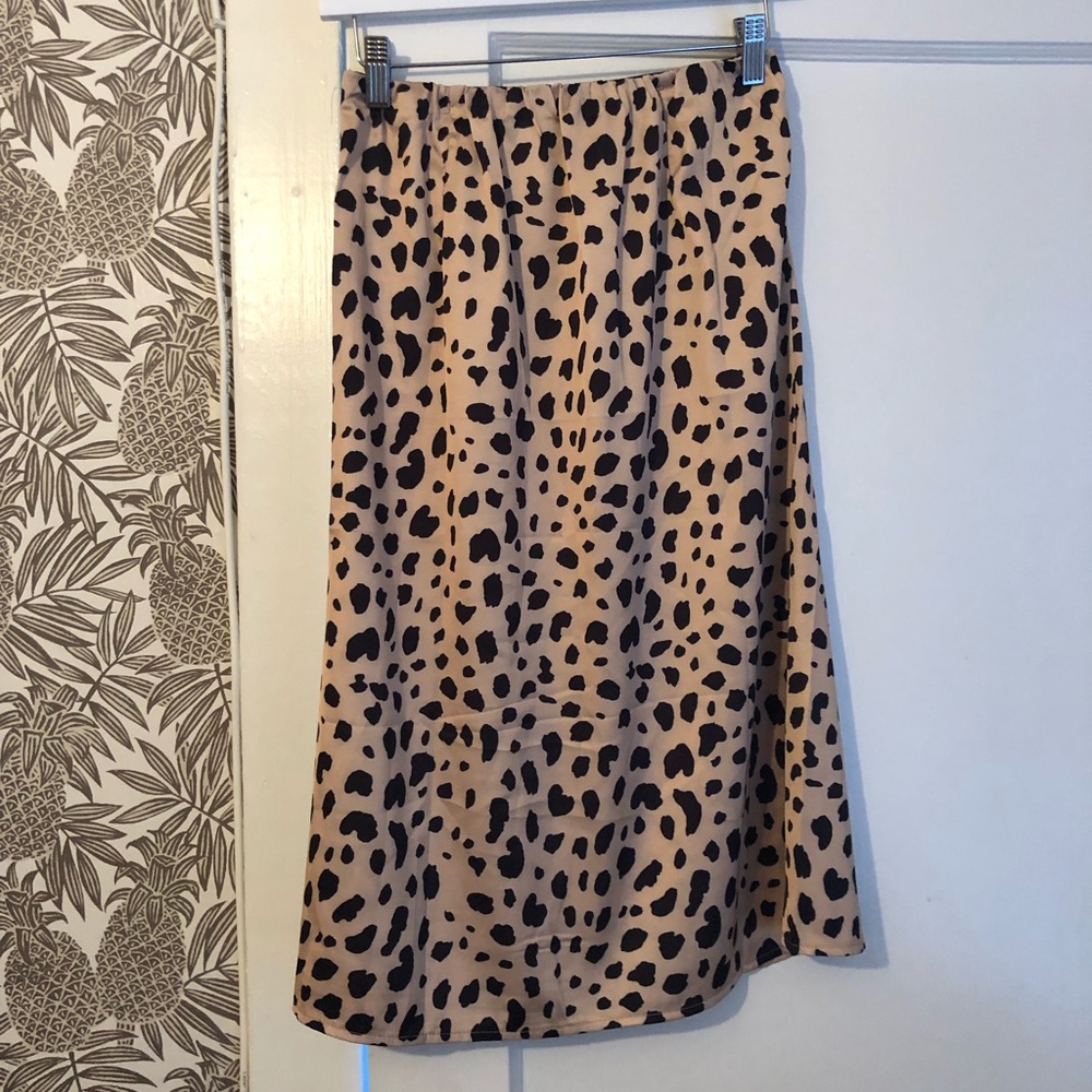Leopard midi skirt